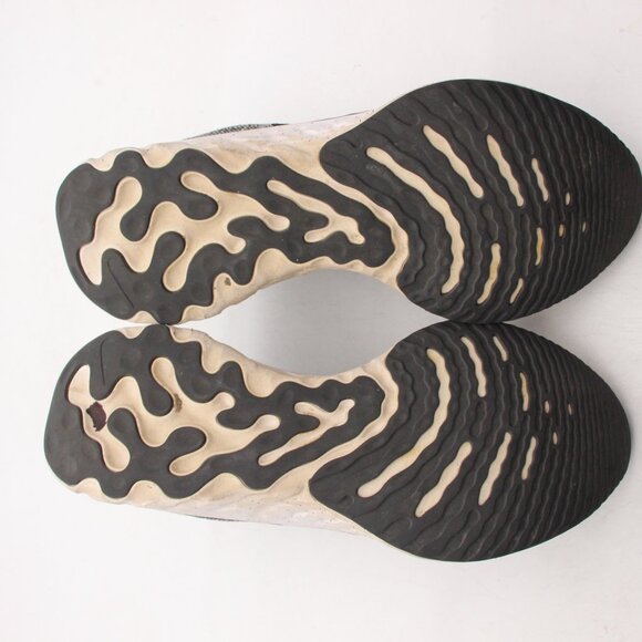 Nike React Infinity Run Flyknit 2 Men's Size 9 Black Gray Athletic CT2357-101 - Picture 7 of 9